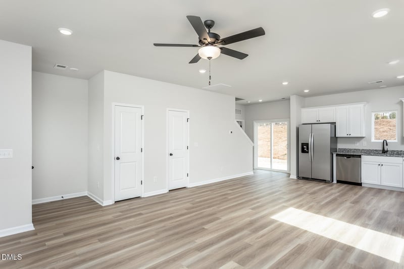 18 Neuse Hollow Ct, Clayton, NC 27527