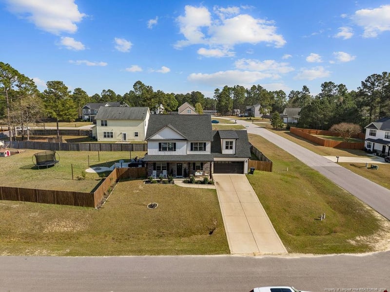 18 Oak Forest Dr, Sanford, NC 27332