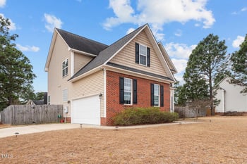 18 Orangewood Court Ct, Lillington, NC 27546