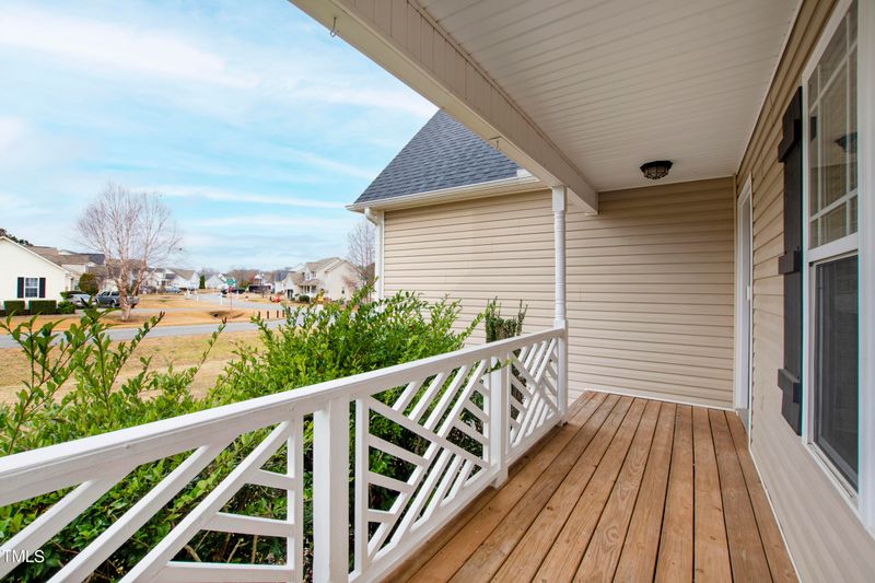 18 Pinewinds Ct, Clayton, NC 27520