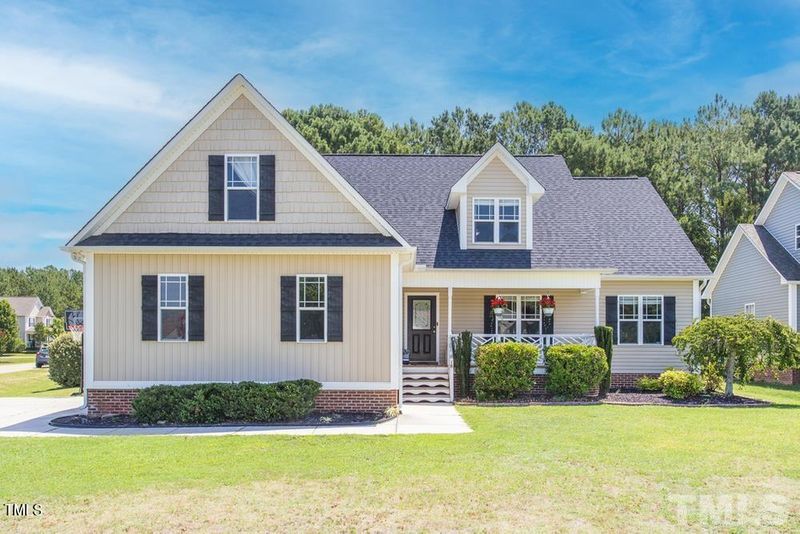 18 Pinewinds Ct, Clayton, NC 27520