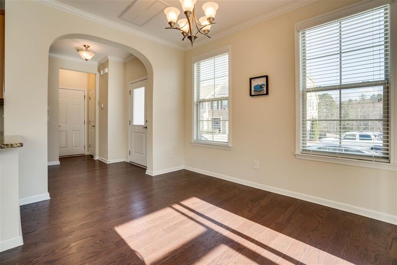 18 Plumas Dr, Durham, NC 27705