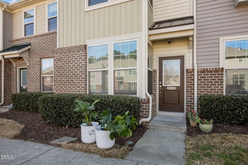 18 Pocono Dr, Durham, NC 27705
