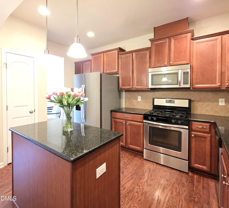18 Pocono Dr, Durham, NC 27705