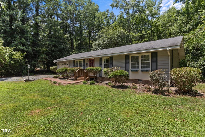 18 Red Pine Rd, Chapel Hill, NC 27516