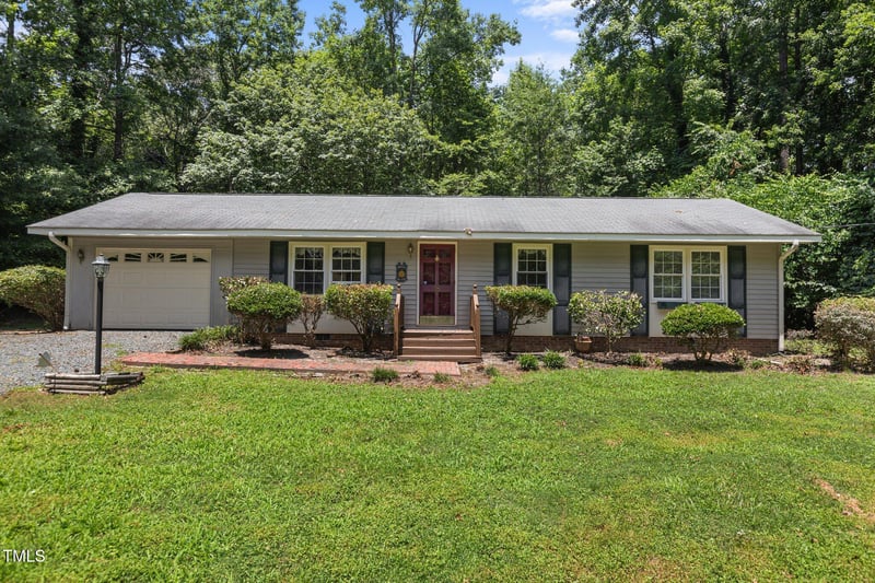18 Red Pine Rd, Chapel Hill, NC 27516