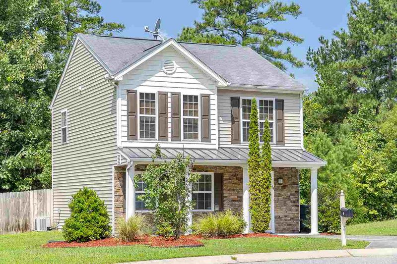 18 Redstone Ct, Durham, NC 27703