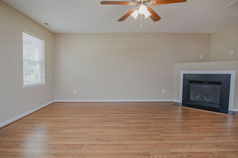 18 Redstone Ct, Durham, NC 27703
