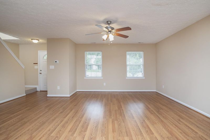 18 Redstone Ct, Durham, NC 27703