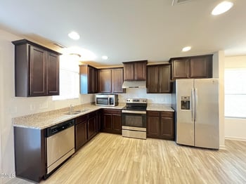 18 Rochambeau Ct, Durham, NC 27704