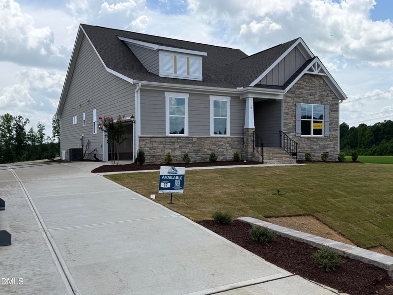 18 Rustic Woods Ct, Angier, NC 27501