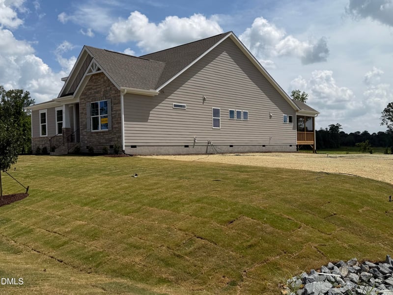 18 Rustic Woods Ct, Angier, NC 27501
