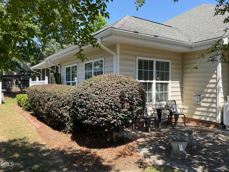 18 Stonegate Dr #2a, Angier, NC 27501