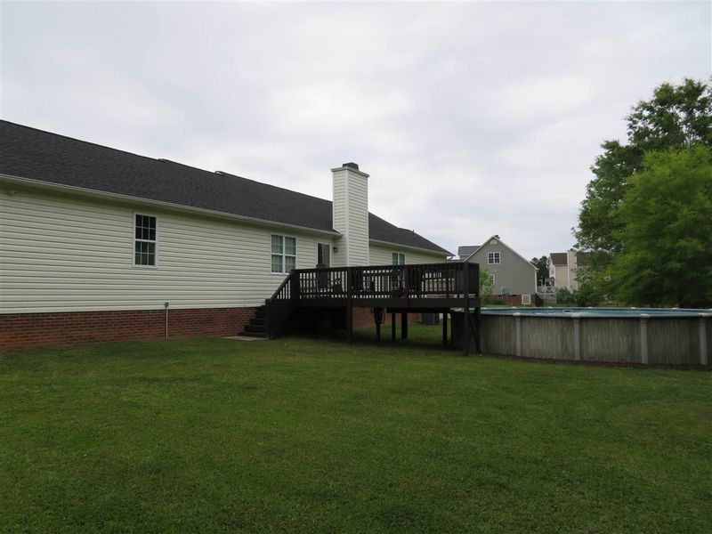 18 Stratus Ln, Clayton, NC 27520
