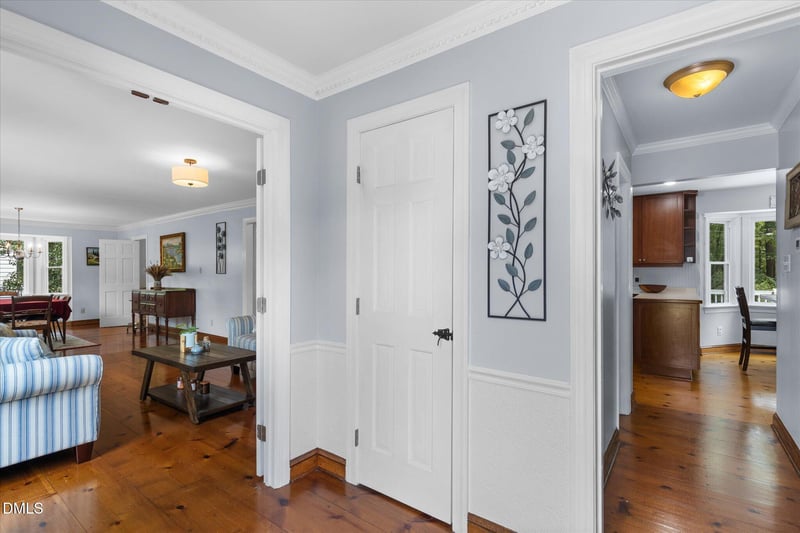 18 Surrey Ln, Durham, NC 27707