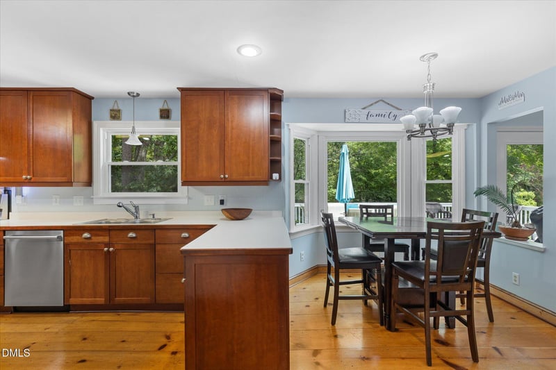 18 Surrey Ln, Durham, NC 27707