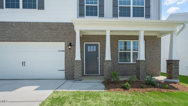 18 Tributary Way, Fuquay Varina, NC 27526