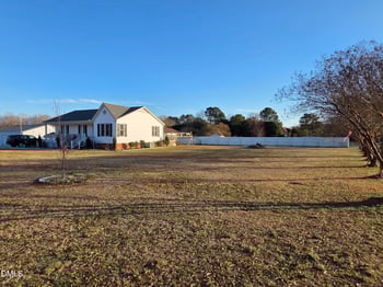 18 Vuncannon Dr, Fuquay Varina, NC 27526