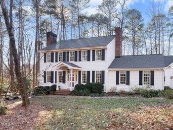 18 Wedgewood Ct, Chapel Hill, NC 27514