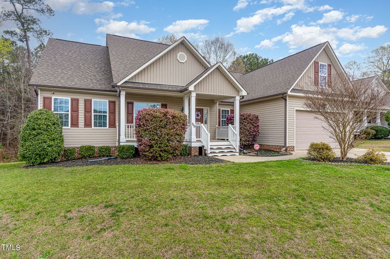 180 Adelaide Dr, Garner, NC 27529