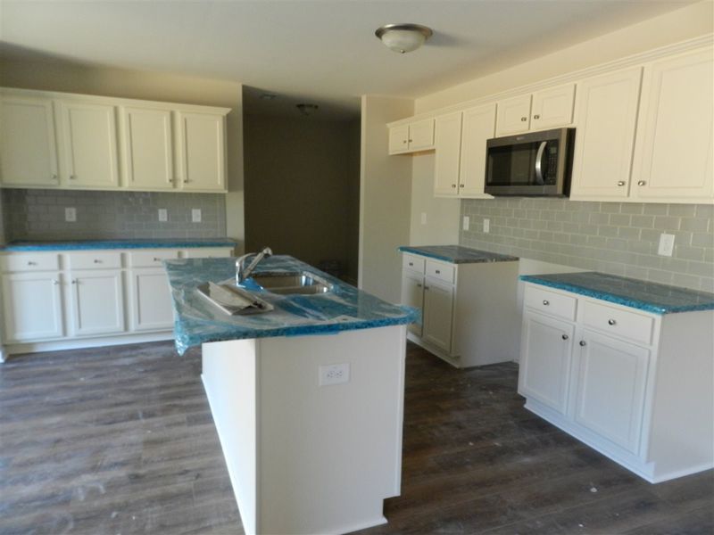 180 Cattail Ln, Zebulon, NC 27597