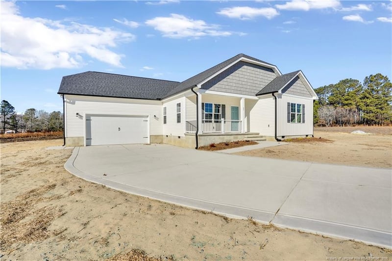 180 Cedar Wind Ln, Fuquay Varina, NC 27526