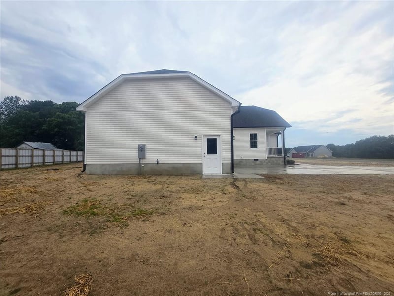 180 Cedar Wind Ln, Fuquay Varina, NC 27526