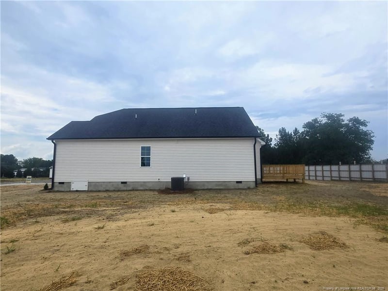 180 Cedar Wind Ln, Fuquay Varina, NC 27526