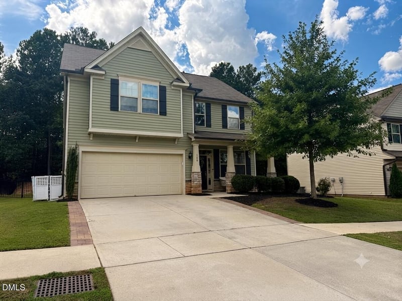 180 Clubhouse Dr, Youngsville, NC 27596