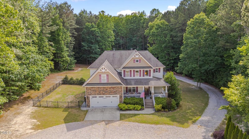 180 Great Woods Ln, Youngsville, NC 27596