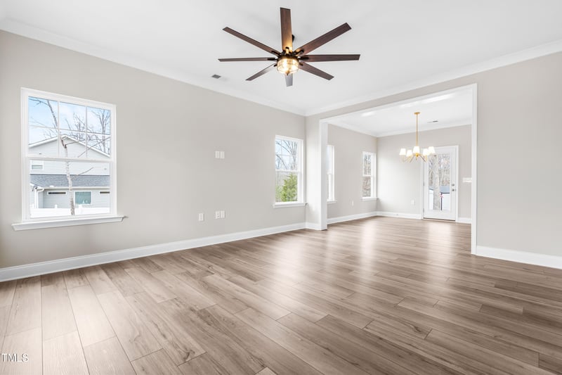 180 Greenwich Dr, Sanford, NC 27330