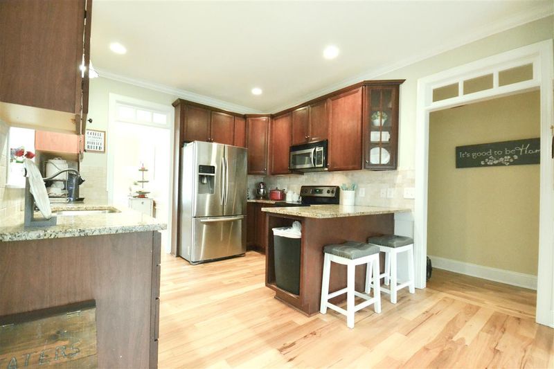180 Highview Dr, Youngsville, NC 27596