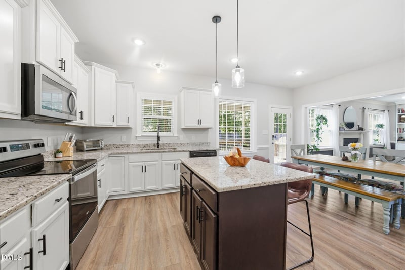 180 Long Grass Dr, Smithfield, NC 27577