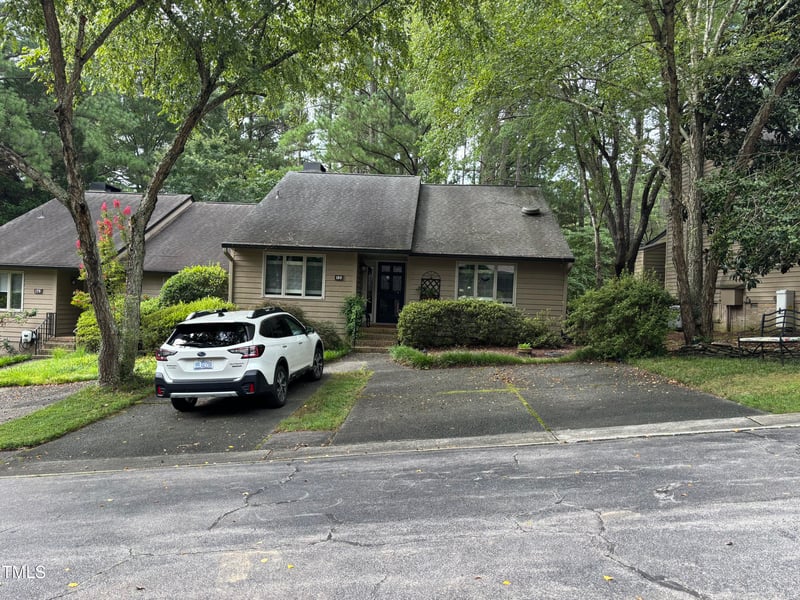 180 Montrose Dr, Durham, NC 27707