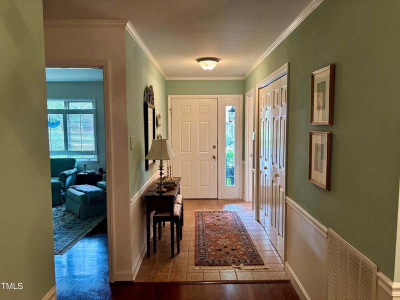 180 Montrose Dr, Durham, NC 27707