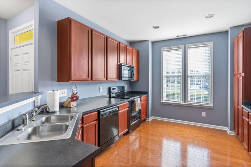 180 Point Comfort Ln, Cary, NC 27519