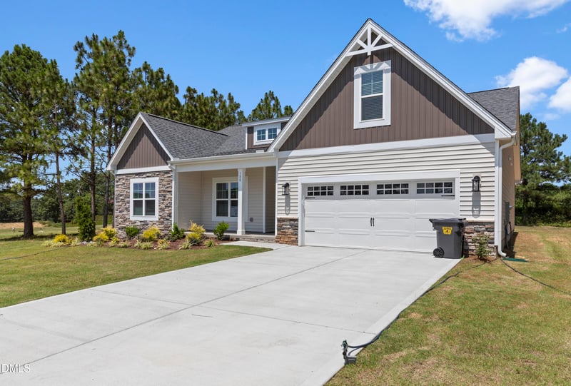 180 Rabbit Run Dr, Smithfield, NC 27577