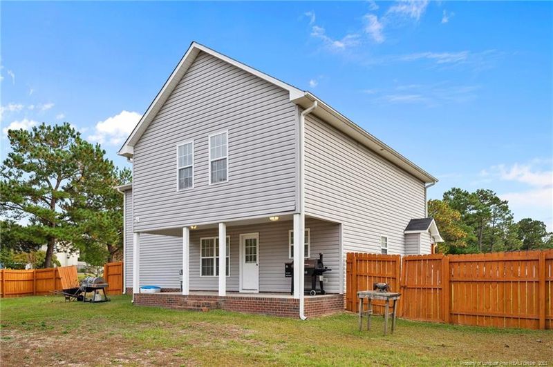 180 Ribbon Oak Ct, Sanford, NC 27332