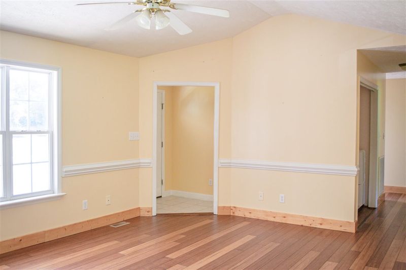 180 Sommerset Dr, Clayton, NC 27520
