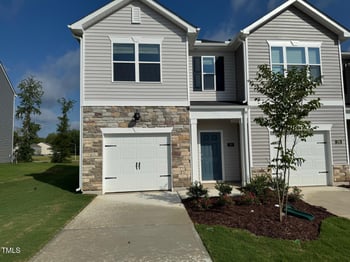 180 Starlight St, Sanford, NC 27330