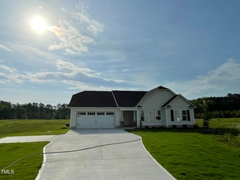 180 Tulipfield Way, Benson, NC 27504