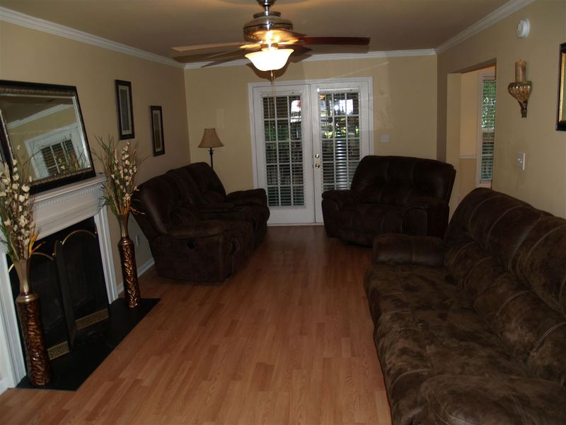 1800 Balfour Downs Cir, Fuquay Varina, NC 27526