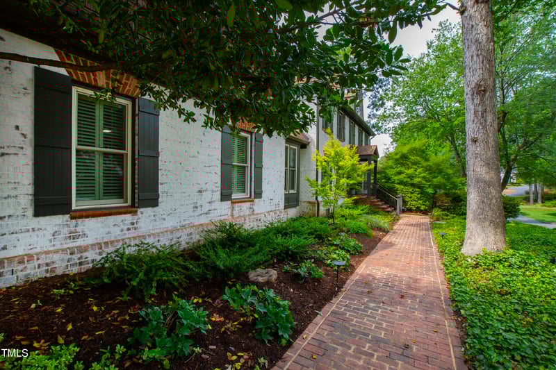 1800 Bay Meadow Ct, Raleigh, NC 27615