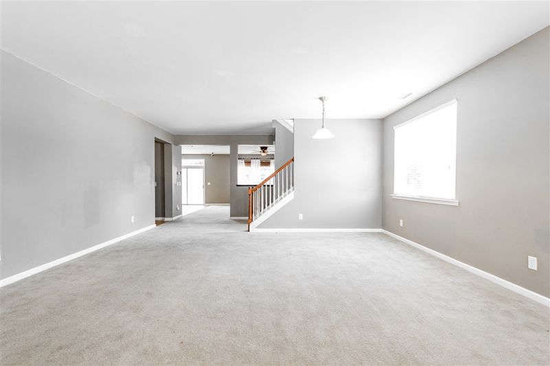 1800 Devonridge Dr, Fuquay Varina, NC 27526