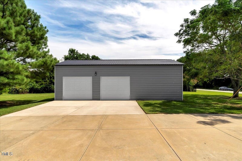 1800 Flat Rock Church Rd, Louisburg, NC 27549