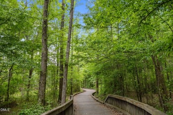 1800 Longmont Dr, Wake Forest, NC 27587