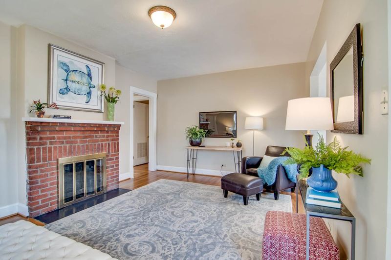 1800 Northgate St, Durham, NC 27704