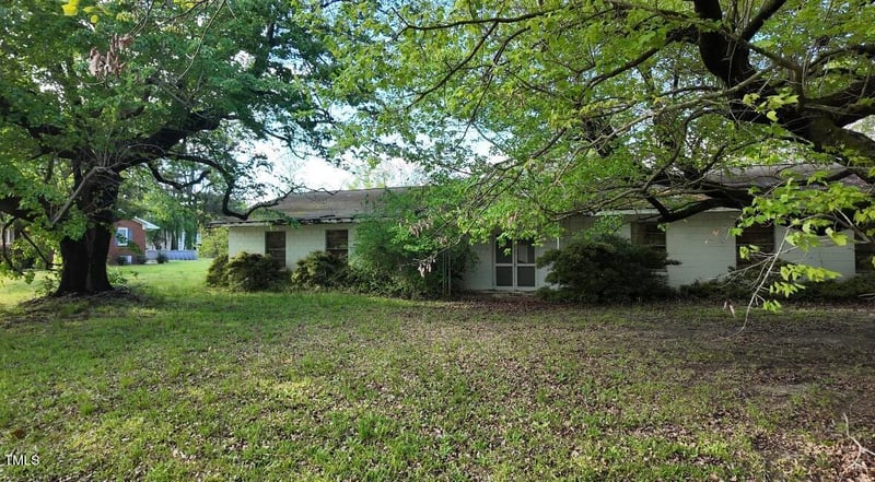 1800 Phelps West Rd, Fuquay Varina, NC 27526