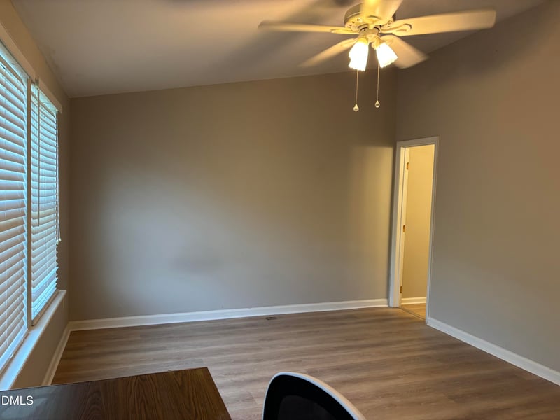 1800 Sara Ln, Raleigh, NC 27606