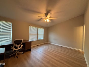 1800 Sara Ln, Raleigh, NC 27606
